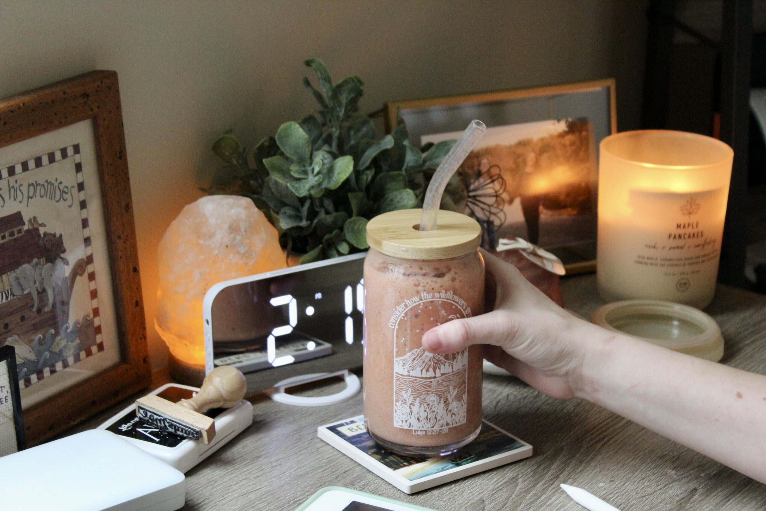 consider the wildflowers Luke 12:27-28 iced coffee glass - Image 4